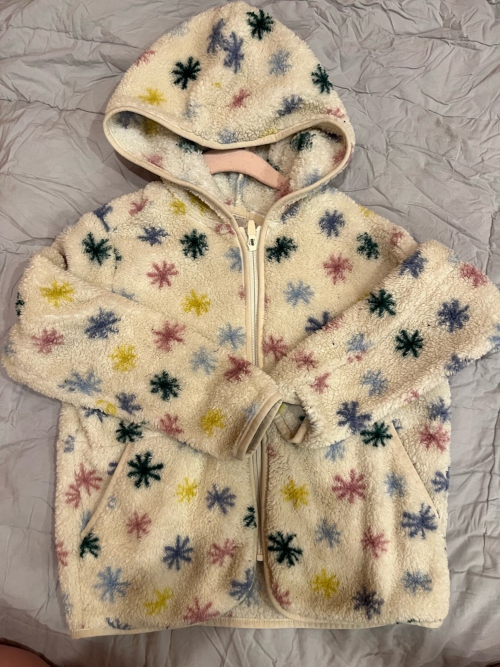 Hanna Andersson marshmallow fleece. Size 6-7.